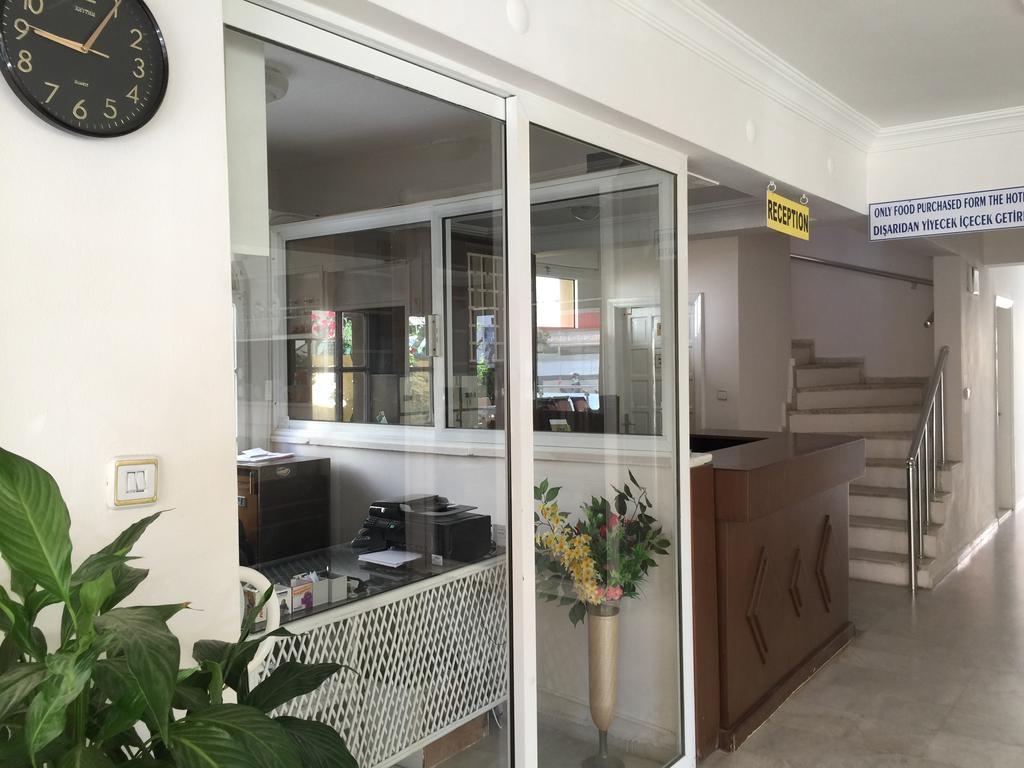 Dm Hotel 马尔马里斯 客房 照片