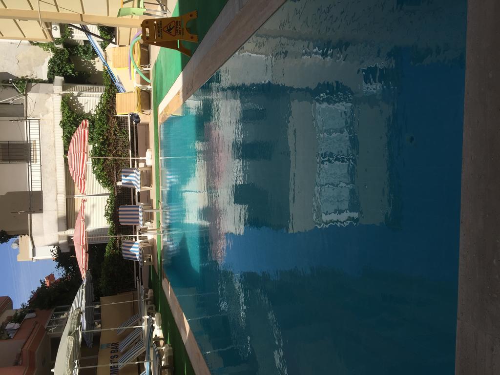 Dm Hotel 马尔马里斯 外观 照片